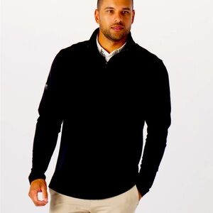 Mantra - Essential Pullover in Black